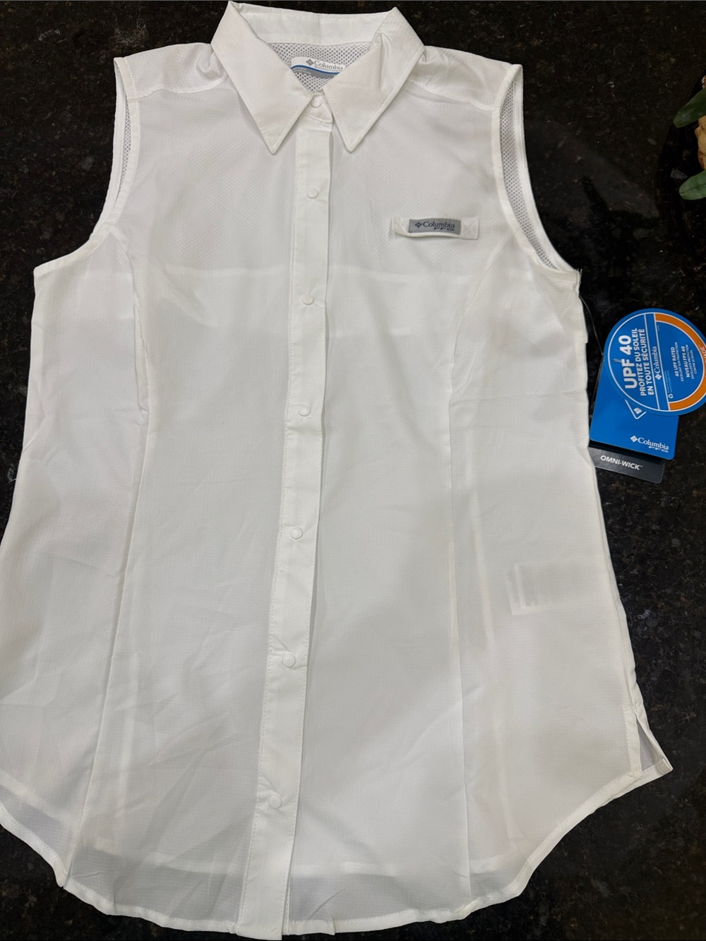Columbia White Sleeveless Button-Down Performance Shirt